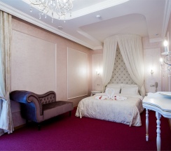 Свадебный номер в SKY LUX HOTEL