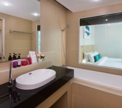 Вилла с 6 комнатами в Tropicana Pool Villa