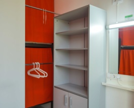 Мужской шестиместный номер (Верхнее) в Sunny Sochi Hostel