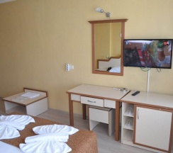 Двухместный номер Standard с балконом двуспальная кровать в Ayvalik Palas Hotel