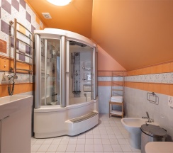 Трехкомнатный ДОМ 3 с кухней и гостиной в Басовское