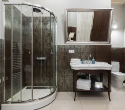 3-комнатные апартаменты улучшенные LetYourFlat “Toscana” гостиная 32м2 в Letyourflat (Лэтюфлэт) на набережной канала Грибоедова 117
