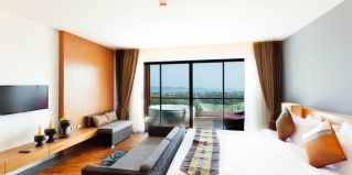 Чалонг: Курортный отель Chalong Chalet Resort & Longstay