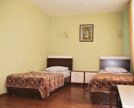 Номер стандарт улучшенный с 2 односпальными кроватями (с пансионом) в Ясные зори