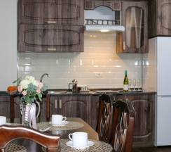 Апартаменты с 3 комнатами с красивым видом из окна в Golden Park