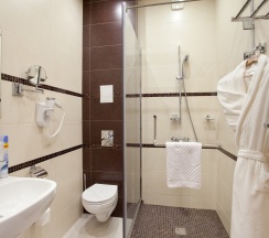 Первая категория (Комфорт с одной двуспальной или двумя односпальными кроватями) в Chocolatier