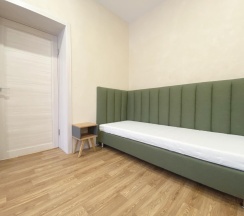 2-комнатные апартаменты люкс Уральская 77 в Жёлтый Нарцисс