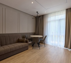 Апартаменты Премиум с двумя балконами и видом на горы в Alba inn apartments