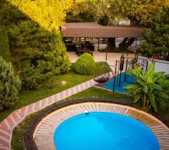 Четырёхместный номер Standard в Папа и море