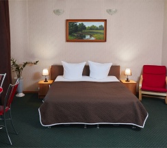 Эконом Стандарт  4-х местный с ванной комнатой в Zb Hotels Айсберг Саратов