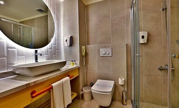 Номер Standard с видом на окрестности в Alonya Beach Hotel