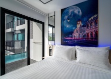 Двухместный номер Deluxe двуспальная кровать в Ratri Hotel Phuket Old Town