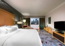 Двухместный номер Premium Deluxe с видом на город двуспальная кровать в The Westin Grande Sukhumvit, Bangkok