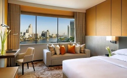 Семейный номер в Millennium Hilton Bangkok