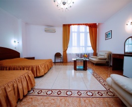 Трёхместный номер в Ясон