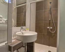 Семейный номер Superior в Hotel Mondial