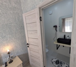 Трехместный Люкс на 3-м этаже с балконом и видом на море и горы в Агава