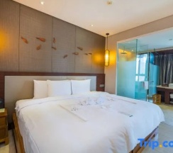 Двухместный люкс Deluxe с видом на реку (двуспальная кровать) в Sanya Phoenix Waterside Gloria Resort
