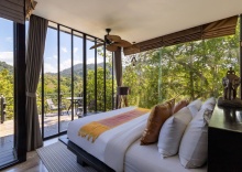 Двухместный номер Standard с видом на горы двуспальная кровать в Kachong Hills Tented Resort Trang