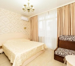 Трехместный номер Комфорт с балконом в Сюзэн