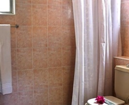 Четырёхместный номер Classic в Barracuda Inn Resort