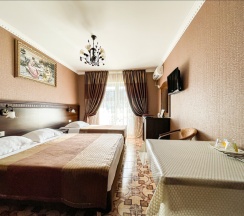 Корпус 1 *Полулюкс*  3-х местный  в Анжелина