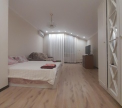 Комната полулюкс (мансарда) в Maxi House