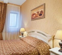 Люкс/Luxe Double Room (двухкомнатный номер с одной двуспальной кроватью) в Воронеж