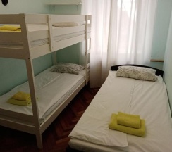 Трехместная комната эконом в Old Flat на Невском (Олд Флэт)