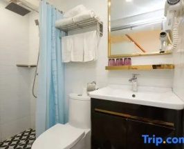 Четырёхместный номер Family Дуплекс в Meego Qingwen Hotel