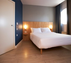 Номер Superior с двуспальной кроватью в ibis Сибирь Омск