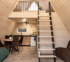 A-frame house в РАНЧО Шарье