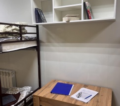 Кровать в 2-местном общем номере (общие удобства, без окна) в Сити-В