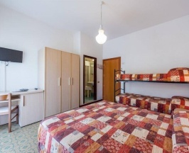 Четырёхместный номер Standard с балконом в Hotel Palladio