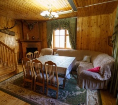 Коттедж 2-х этажный с кухней и камином в Орлиное гнездо