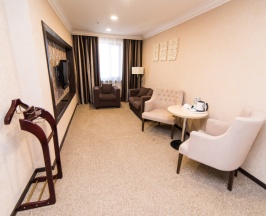 Двухместный люкс двуспальная кровать в King Hotel Astana