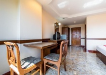 Номер Deluxe в RedDoorz Navin Mansion 3 Pattaya