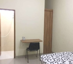 Одноместный номер Standard в OYO Life 92779 Kost Arjuna