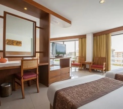 Четырёхместный номер семейный в Royal Palace Hotel Pattaya