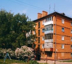 Четырёхместный номер Economy с балконом и с видом на парк в Квартира Калина на Заводской с видом на Сады
