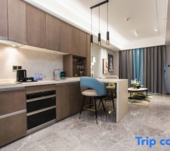Люкс Business с балконом в Yidiandian Hotel Apartment (Shenzhen International Convention And Exhibition Center)