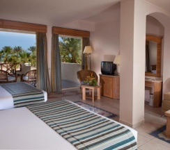 Двухместный номер Standard с видом на сад 2 отдельные кровати в Coral Beach Resort