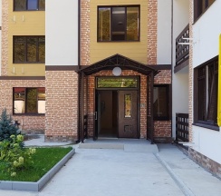 Квартира в Апартаменты на ул. Гэс 5 - Студия с видом на озеро и горы