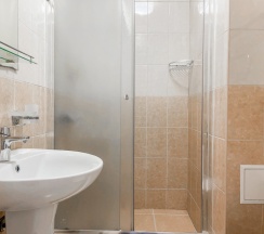 Стандарт в Анна Мария