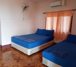 Бунгало Standard с балконом и с видом на сад в J.B.Hut Bungalows