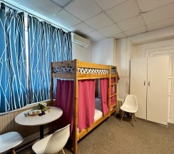 Кровать в общем 6-местном номере для женщин в В Питере жить