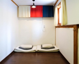 Номер Standard Пентхаус в The Place Seoul Hanok Guesthouse