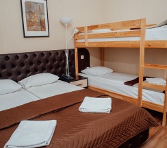 Семейный номер с двумя кроватями (окнами во двор) в Brothershotel.ru