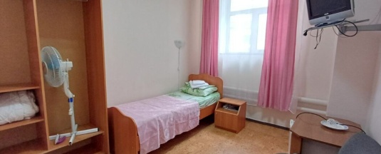 Одноместный номер 5 категории сан.узел и душ на этаже в Фатима