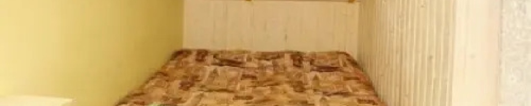 Двухместный номер Мансарда (общая ванная комната) (двуспальная кровать) в Жить просто